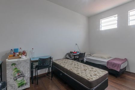 Casa à venda com 630m², 7 quartos e 2 vagas Casa à venda com 630m², 7 quartos e 2 vagasSuite