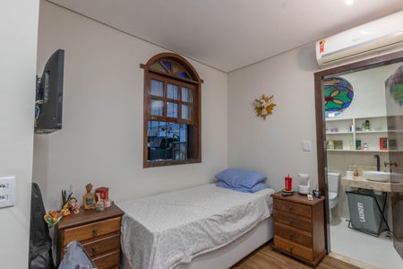Casa à venda com 630m², 7 quartos e 2 vagas Casa à venda com 630m², 7 quartos e 2 vagasSuite