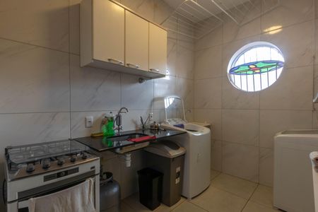 Casa à venda com 630m², 7 quartos e 2 vagas Casa à venda com 630m², 7 quartos e 2 vagasCozinha