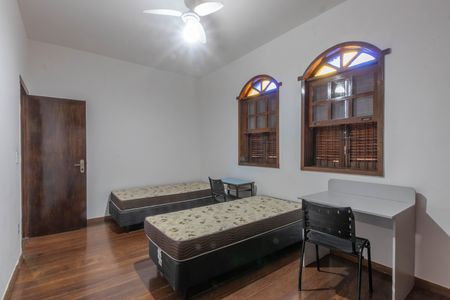 Suite de casa à venda com 7 quartos, 630m² em Ouro Preto, Belo Horizonte