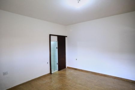 Casa para alugar com 567m², 5 quartos e 10 vagas Casa para alugar com 567m², 5 quartos e 10 vagasSuíte 3