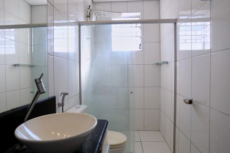 Casa para alugar com 567m², 5 quartos e 10 vagas Casa para alugar com 567m², 5 quartos e 10 vagasBanheiro da Suíte 4