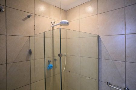 Casa para alugar com 567m², 5 quartos e 10 vagas Casa para alugar com 567m², 5 quartos e 10 vagasBanheiro da Suíte