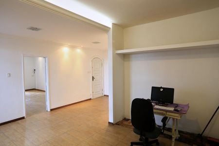 Casa para alugar com 567m², 5 quartos e 10 vagas Casa para alugar com 567m², 5 quartos e 10 vagasSala