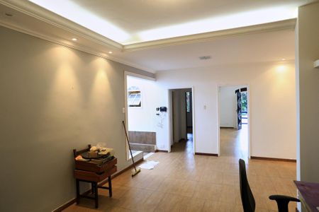 Casa para alugar com 567m², 5 quartos e 10 vagas Casa para alugar com 567m², 5 quartos e 10 vagasSala