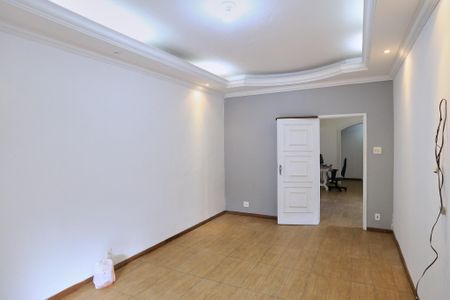 Casa para alugar com 567m², 5 quartos e 10 vagas Casa para alugar com 567m², 5 quartos e 10 vagasSala 1