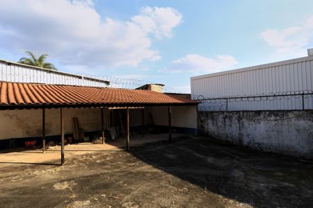 Casa para alugar com 567m², 5 quartos e 10 vagas Casa para alugar com 567m², 5 quartos e 10 vagasGaragem
