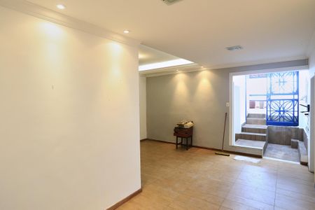 Casa para alugar com 567m², 5 quartos e 10 vagas Casa para alugar com 567m², 5 quartos e 10 vagasSala