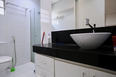Casa para alugar com 567m², 5 quartos e 10 vagas Casa para alugar com 567m², 5 quartos e 10 vagasBanheiro da Suíte 1