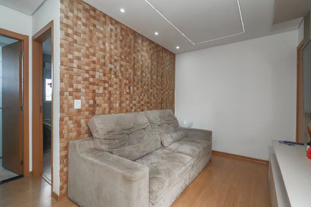 Sala de apartamento para alugar com 2 quartos, 42m² em Rubem Berta, Porto Alegre