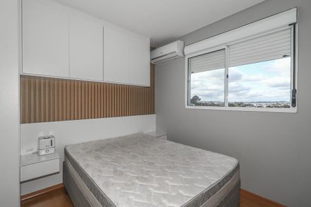 Quarto de apartamento para alugar com 2 quartos, 42m² em Rubem Berta, Porto Alegre