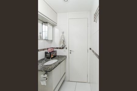 Apartamento à venda com 50m², 2 quartos e 1 vaga Apartamento à venda com 50m², 2 quartos e 1 vagaBanheiro