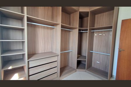 Apartamento à venda com 65m², 2 quartos e 2 vagas Apartamento à venda com 65m², 2 quartos e 2 vagasQuarto