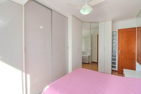 Apartamento para alugar com 185m², 3 quartos e 1 vaga Apartamento para alugar com 185m², 3 quartos e 1 vagaSuíte