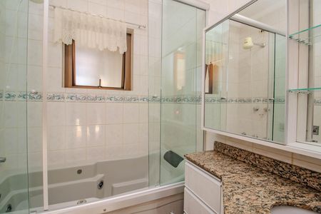 Apartamento para alugar com 185m², 3 quartos e 1 vaga Apartamento para alugar com 185m², 3 quartos e 1 vagaBanheiro da Cobertura