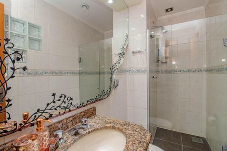 Apartamento para alugar com 185m², 3 quartos e 1 vaga Apartamento para alugar com 185m², 3 quartos e 1 vagaBanheiro Social