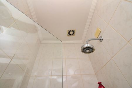 Apartamento para alugar com 185m², 3 quartos e 1 vaga Apartamento para alugar com 185m², 3 quartos e 1 vagaBanheiro da Suíte