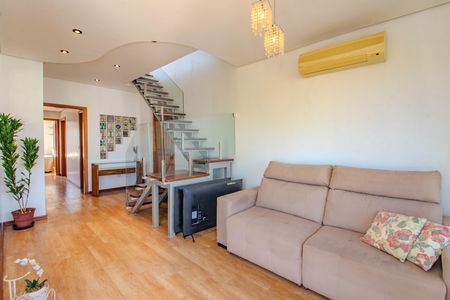 Sala de apartamento para alugar com 3 quartos, 185m² em Petrópolis, Porto Alegre