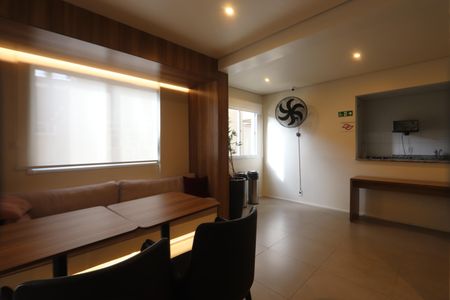 Apartamento para alugar com 32m², 2 quartos e sem vagaÁrea comum - Salão de festas