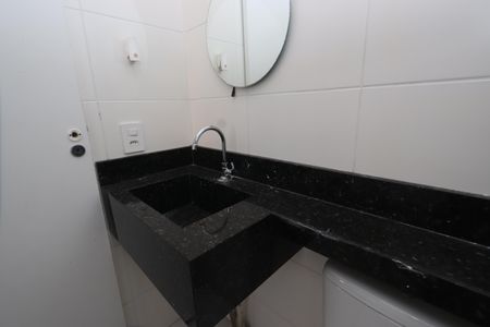 Apartamento para alugar com 32m², 2 quartos e sem vagaBanheiro social