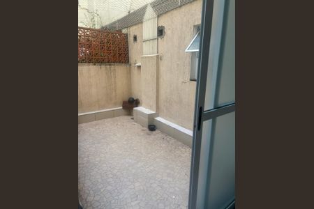 Apartamento à venda com 86m², 2 quartos e 1 vaga Apartamento à venda com 86m², 2 quartos e 1 vagaÁrea externa