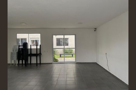 Apartamento para alugar com 42m², 2 quartos e sem vagaÁrea comum - Salão de festas