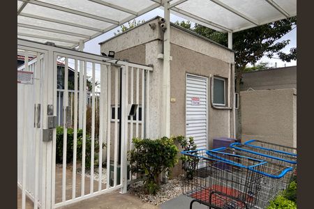 Apartamento para alugar com 42m², 2 quartos e sem vagaFachada e portaria