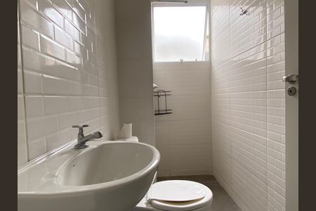 Apartamento para alugar com 42m², 2 quartos e sem vagaBanheiro 