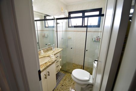 Apartamento à venda com 82m², 3 quartos e 1 vagaBanheiro