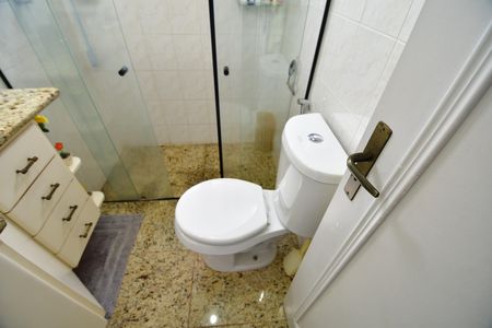 Apartamento à venda com 82m², 3 quartos e 1 vagaBanheiro
