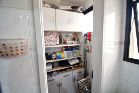 Apartamento à venda com 82m², 3 quartos e 1 vagaÁrea de Serviço