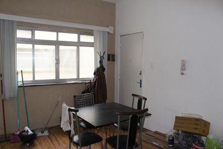 Apartamento à venda com 42m², 1 quarto e sem vagaSala