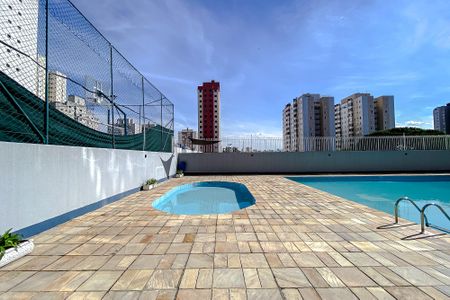 Apartamento à venda com 96m², 3 quartos e 1 vaga Apartamento à venda com 96m², 3 quartos e 1 vagaÁrea comum - Piscina