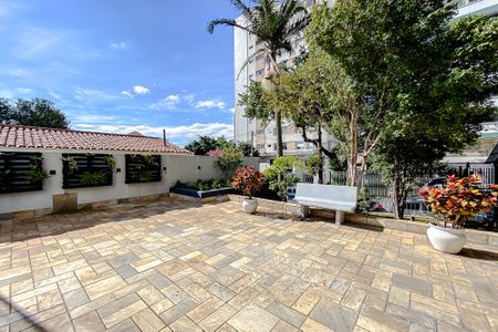 Apartamento à venda com 96m², 3 quartos e 1 vaga Apartamento à venda com 96m², 3 quartos e 1 vagaÁrea comum