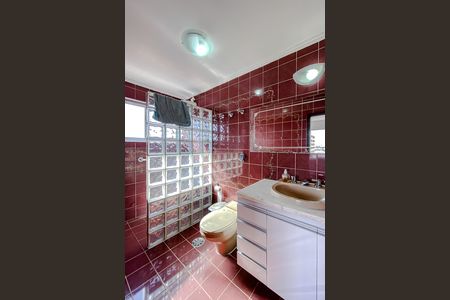 Apartamento à venda com 96m², 3 quartos e 1 vaga Apartamento à venda com 96m², 3 quartos e 1 vagaBanheiro da Suíte