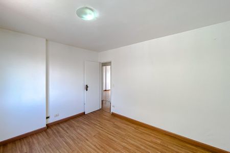 Apartamento à venda com 96m², 3 quartos e 1 vaga Apartamento à venda com 96m², 3 quartos e 1 vagaQuarto 2
