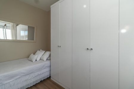 Apartamento à venda com 76m², 3 quartos e 1 vagaQuarto 2