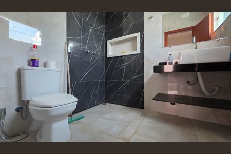 Casa à venda com 115m², 2 quartos e 2 vagas
