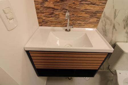 Apartamento para alugar com 38m², 2 quartos e sem vagaBanheiro