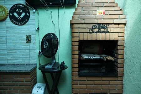 Casa à venda com 158m², 2 quartos e 1 vagaÁrea de Serviço