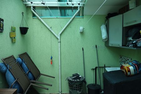 Casa à venda com 158m², 2 quartos e 1 vagaÁrea de Serviço