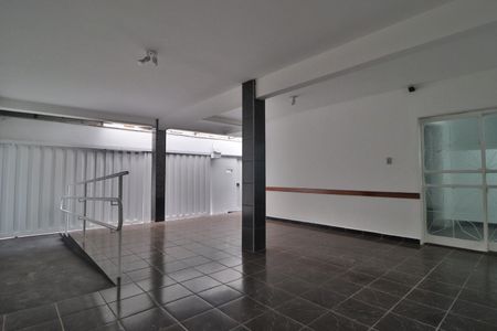 Casa para alugar com 300m², 9 quartos e 2 vagasGaragem