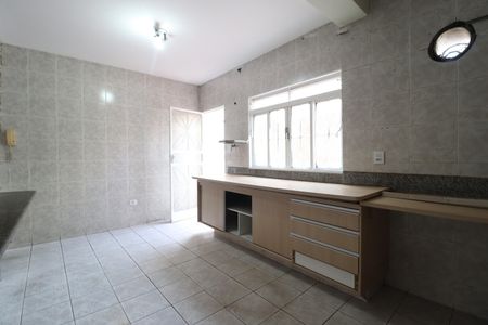 Casa para alugar com 300m², 9 quartos e 2 vagasCozinha