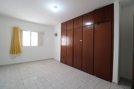 Casa para alugar com 300m², 9 quartos e 2 vagasQuarto 5 - Suíte