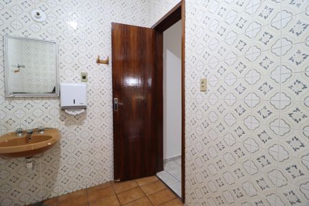 Casa para alugar com 300m², 9 quartos e 2 vagasBanheiro do Quarto 5