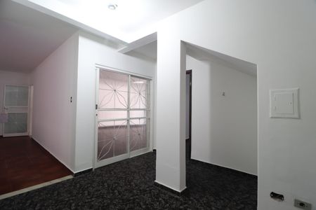 Casa para alugar com 300m², 9 quartos e 2 vagashall Escada
