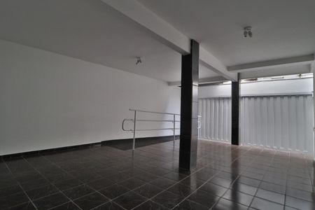 Casa para alugar com 300m², 9 quartos e 2 vagasGaragem