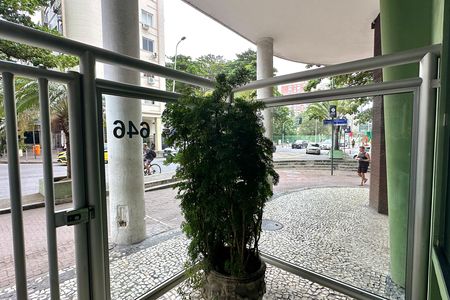 Apartamento para alugar com 110m², 3 quartos e sem vaga