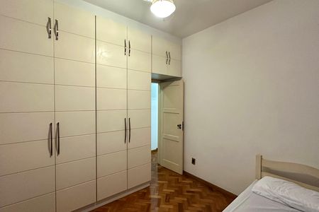 Apartamento para alugar com 110m², 3 quartos e sem vaga