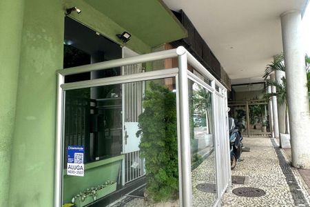 Apartamento para alugar com 110m², 3 quartos e sem vaga